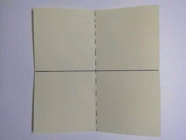 简单纸折衣的教程 第3步