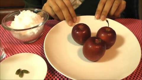 【美食4】制作超简单糖苹果 第1步