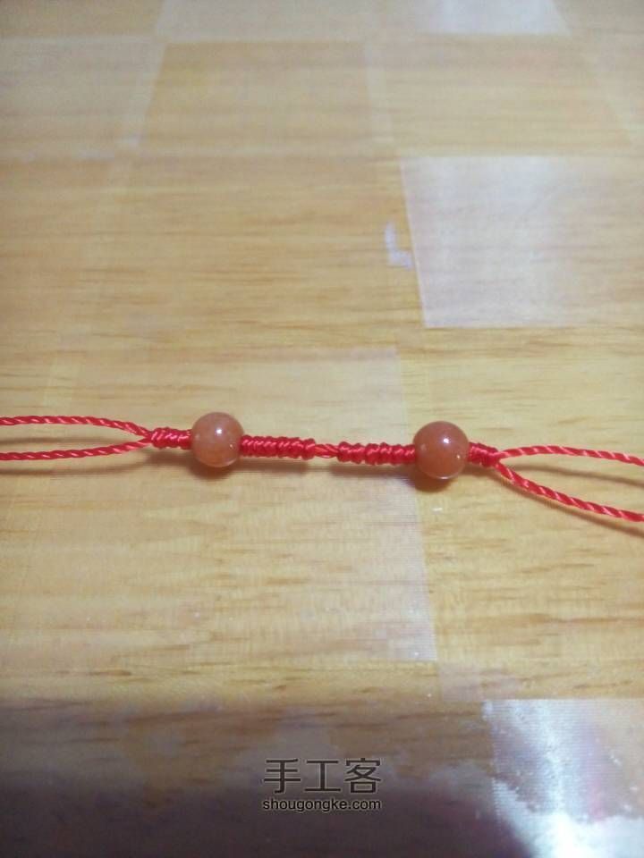 吉祥玛瑙红绳制作教程 第2步