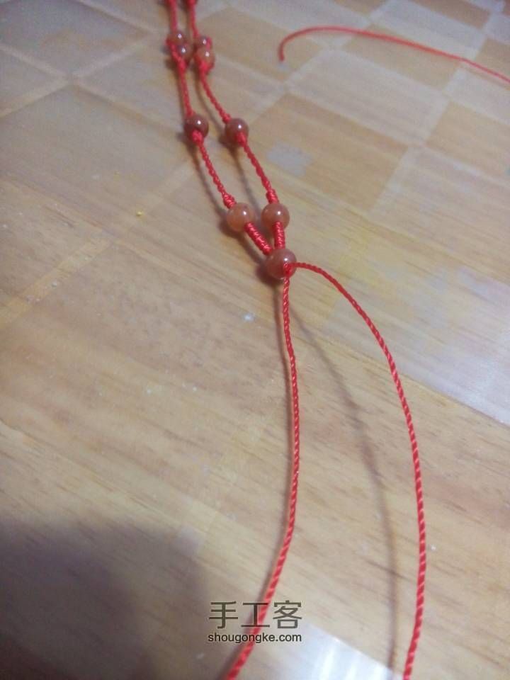 吉祥玛瑙红绳制作教程 第10步
