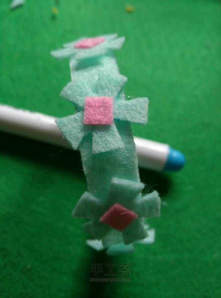 又一个小清新不织布手链制作教程 第6步
