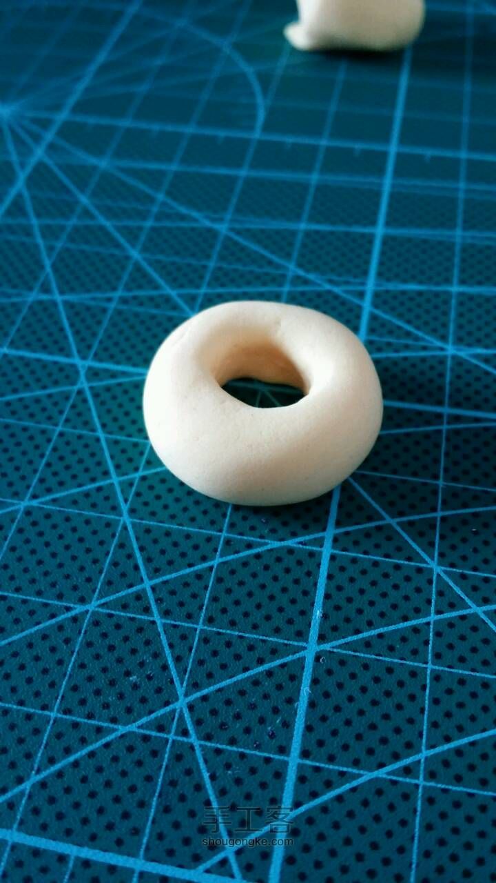 巧克力甜甜圈 轻粘土教程 第2步