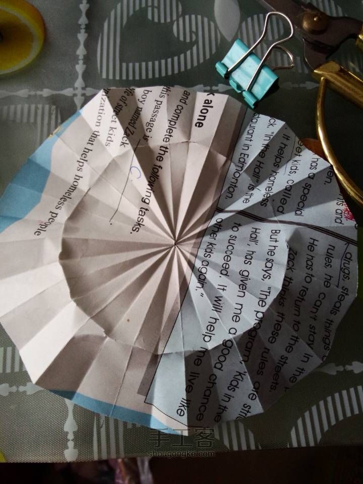 能撑能缩的纸伞 折纸教程 第16步