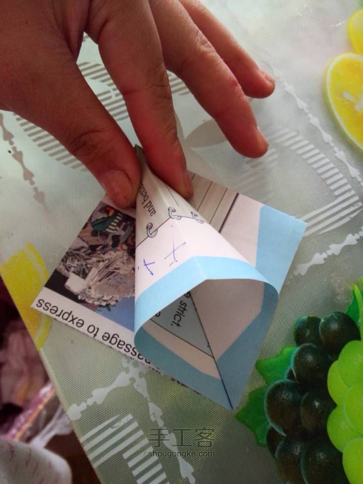 能撑能缩的纸伞 折纸教程 第5步