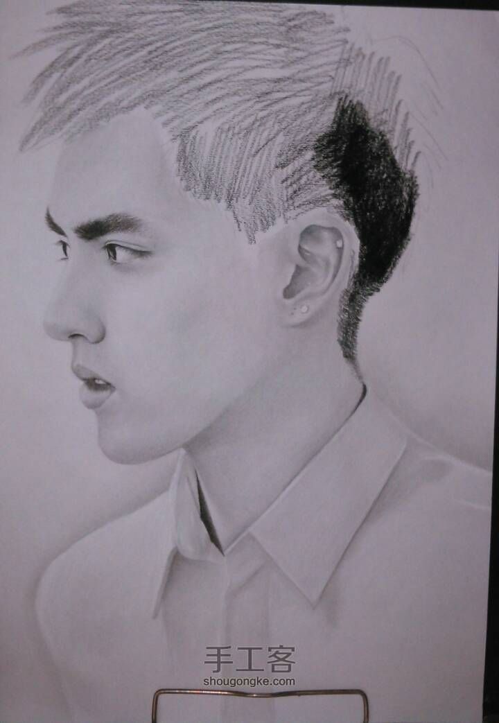 EXO吴亦凡素描手绘教程 第3步