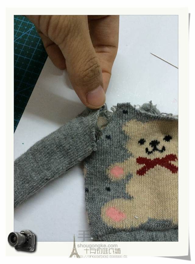 【娃衣教程】十月初教你用袜子给娃娃做一件毛衣 第12步