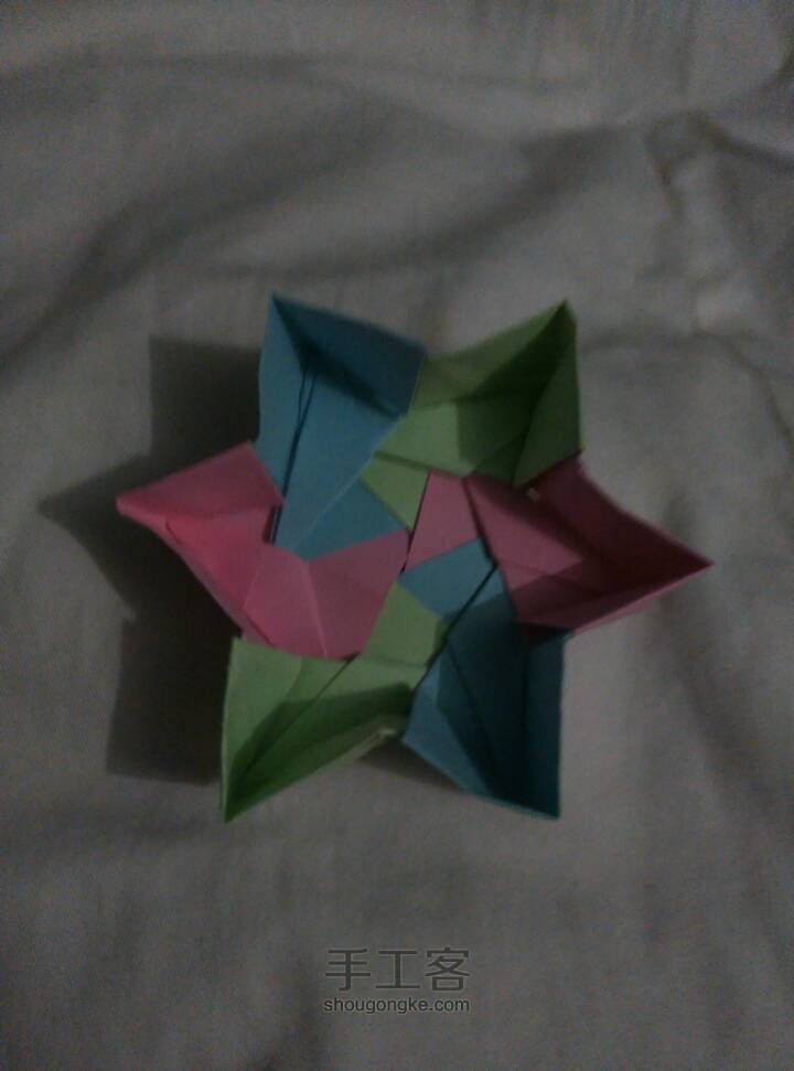 六角星纸盒折法，这样就简单多了，看了就会 第23步