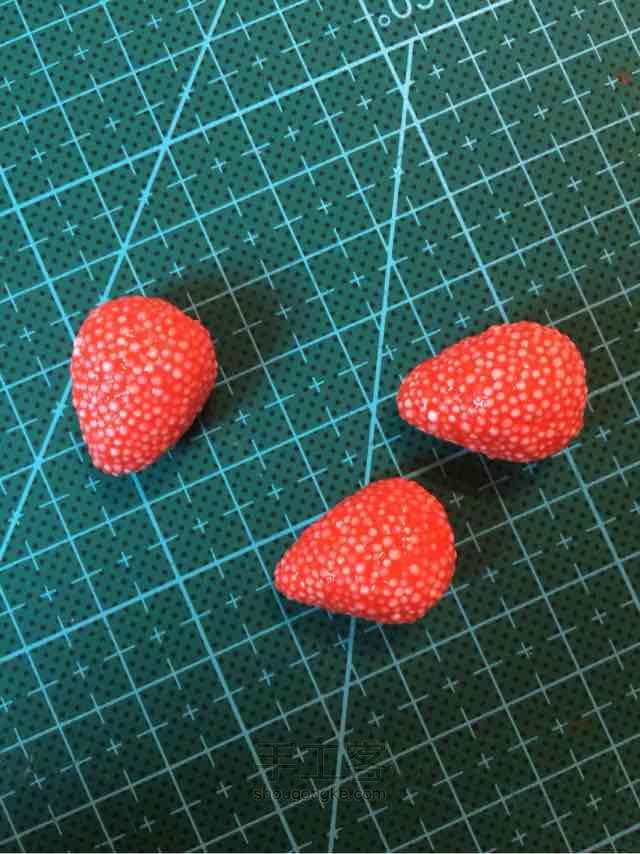 草莓🍓速成法 轻粘土教程 第2步