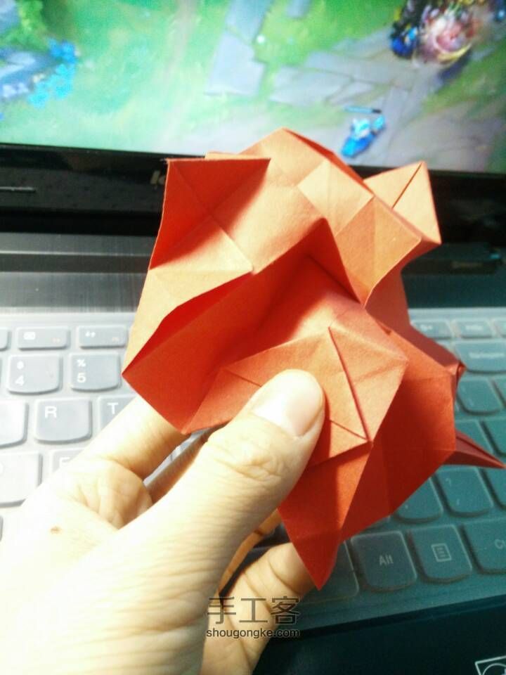 情人节的红玫瑰 折纸教程 第26步