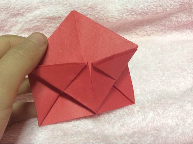 折纸教程—简单易学的钻石玫瑰花折法 第16步