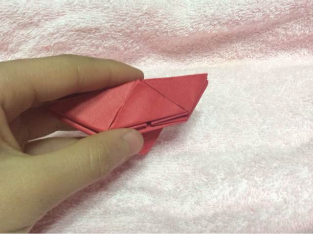 折纸教程—简单易学的钻石玫瑰花折法 第19步