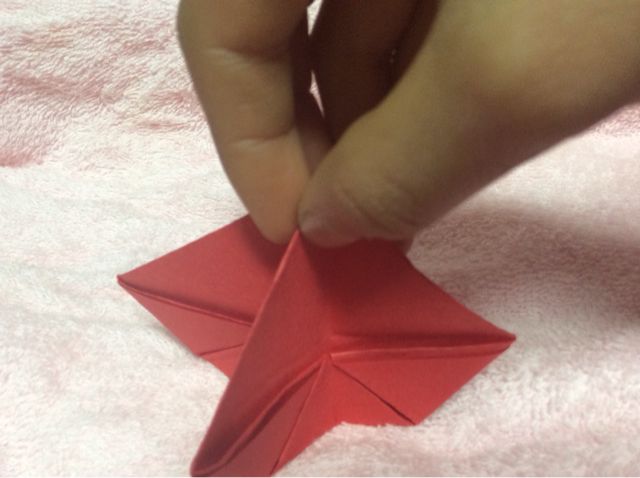 折纸教程—简单易学的钻石玫瑰花折法 第25步
