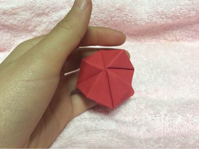 折纸教程—简单易学的钻石玫瑰花折法 第29步