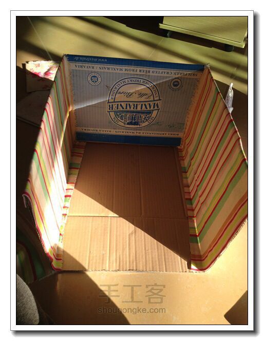 【娃屋教程】十月初教你用纸皮箱做简易娃屋 第4步
