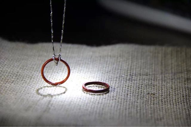 新年快乐  送给自己的礼物情侣戒指  木戒指
 第4步