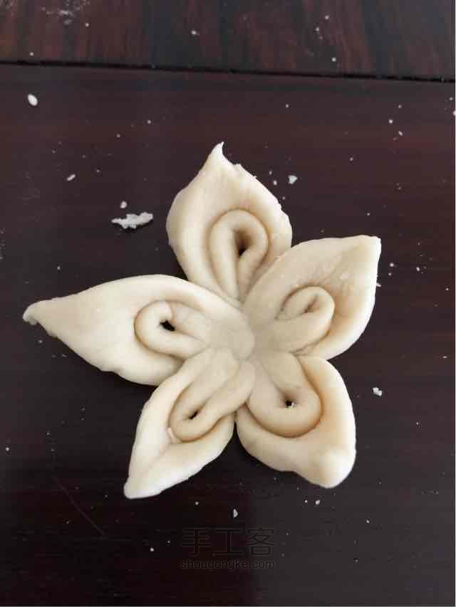 美美哒的面粉花 第7步