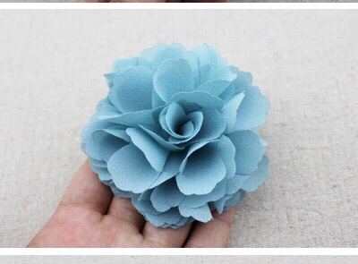 漂亮的淡蓝色花，漂亮的话进来吧。（转自网络） 第8步