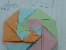 折两个哦，可以当盒子、我就折一个