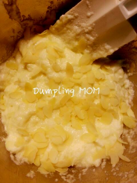 【Dumpling MOM】节日零食之杏仁薄饼 第7步