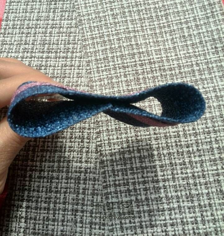 超简单漂亮大方优雅发圈发饰制作教程 第4步