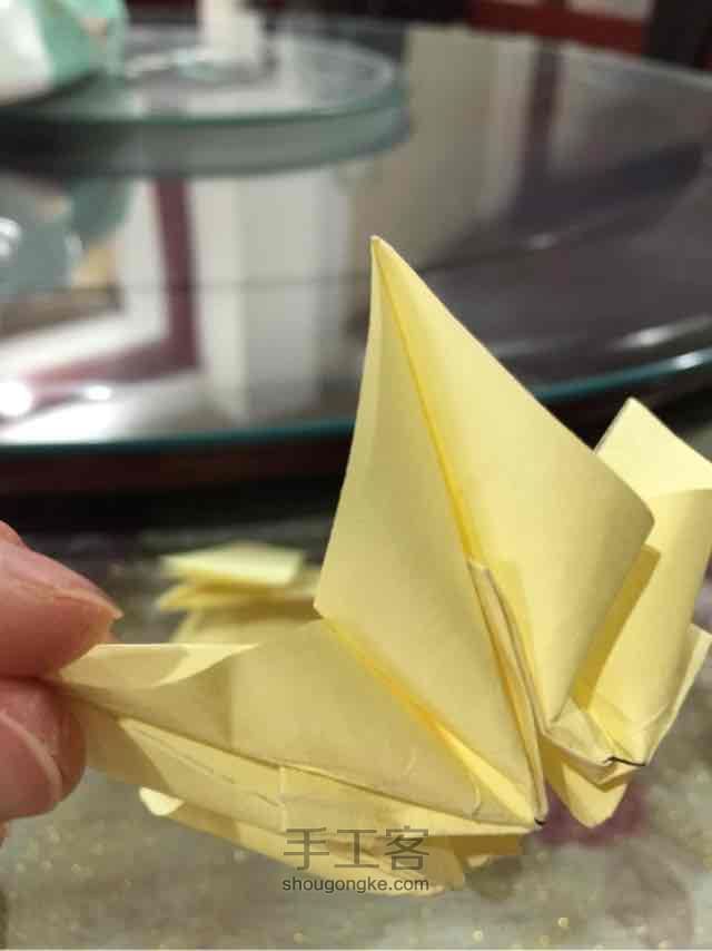 杨桃花的折纸过程（有点粗糙） 第33步