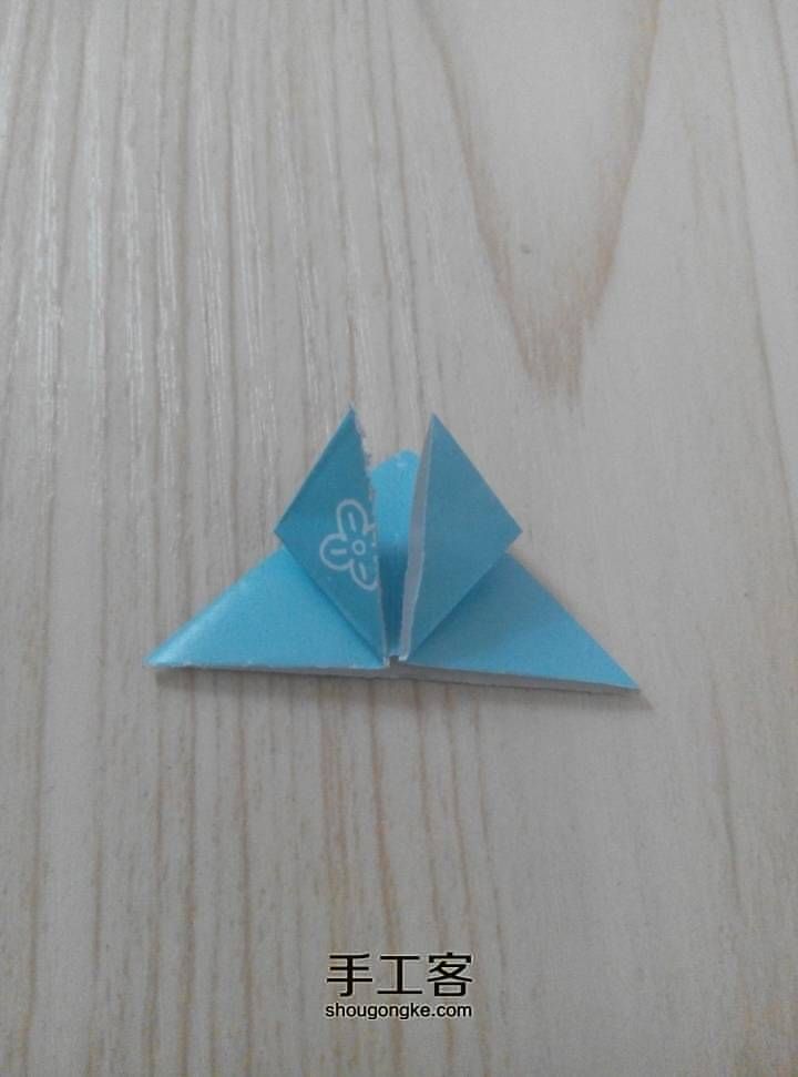 折纸蝴蝶立体画制作教程 第4步