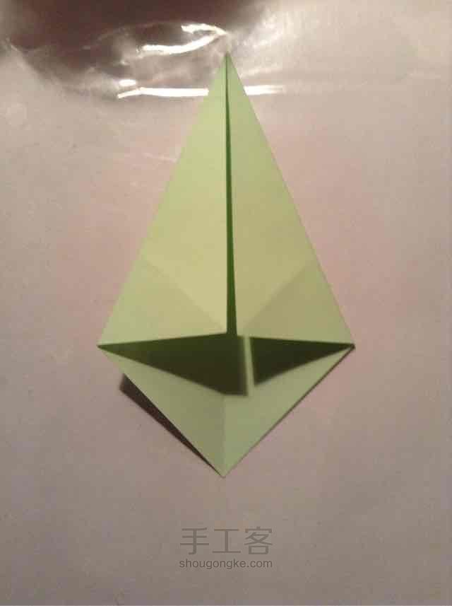 四叶草简单折纸教程 第4步