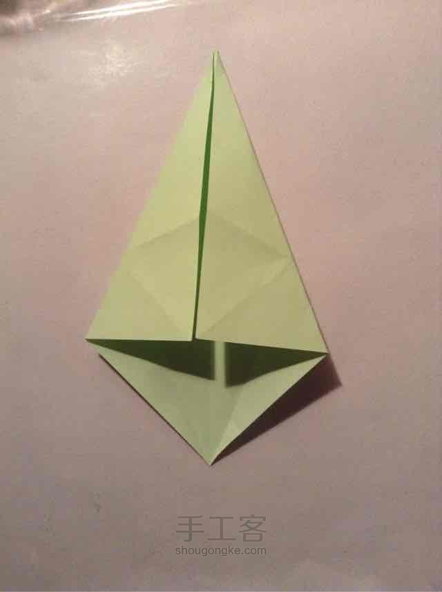 四叶草简单折纸教程 第5步