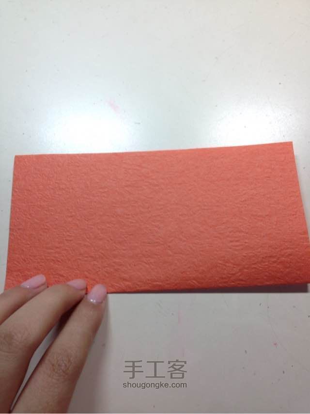 六边形彩色纸叠笔筒制作教程 第2步