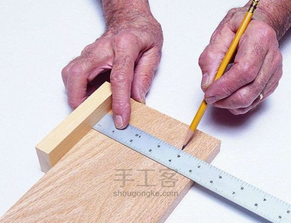 直尺还能这样用啊！易乐木艺工具使用技巧分享 第2步