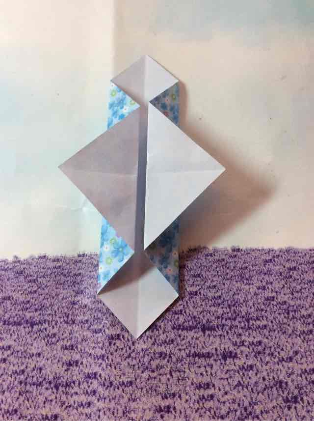 漂亮的折纸灯笼制作教程 第6步