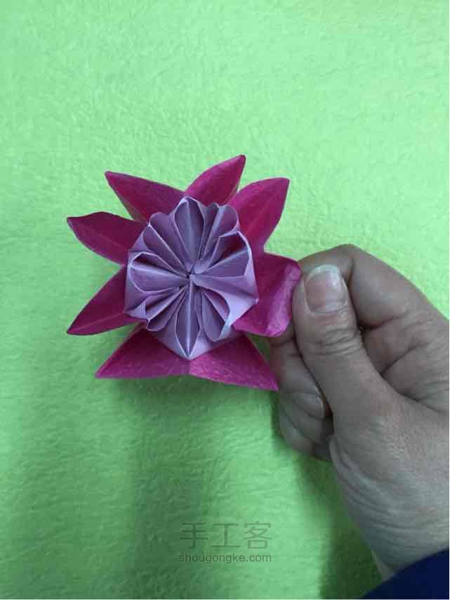 折纸花花制作教程 第15步