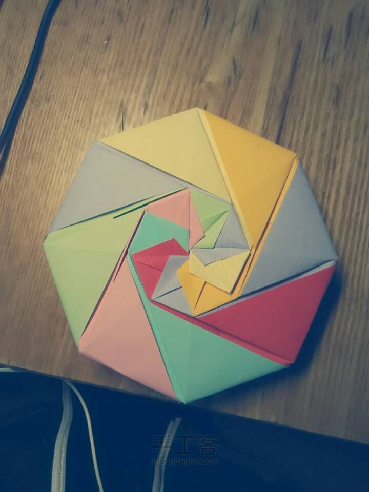 彩色盒 折纸教程 第24步