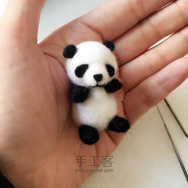 羊毛毡戳戳乐小熊猫羊毛毡基础 第2步