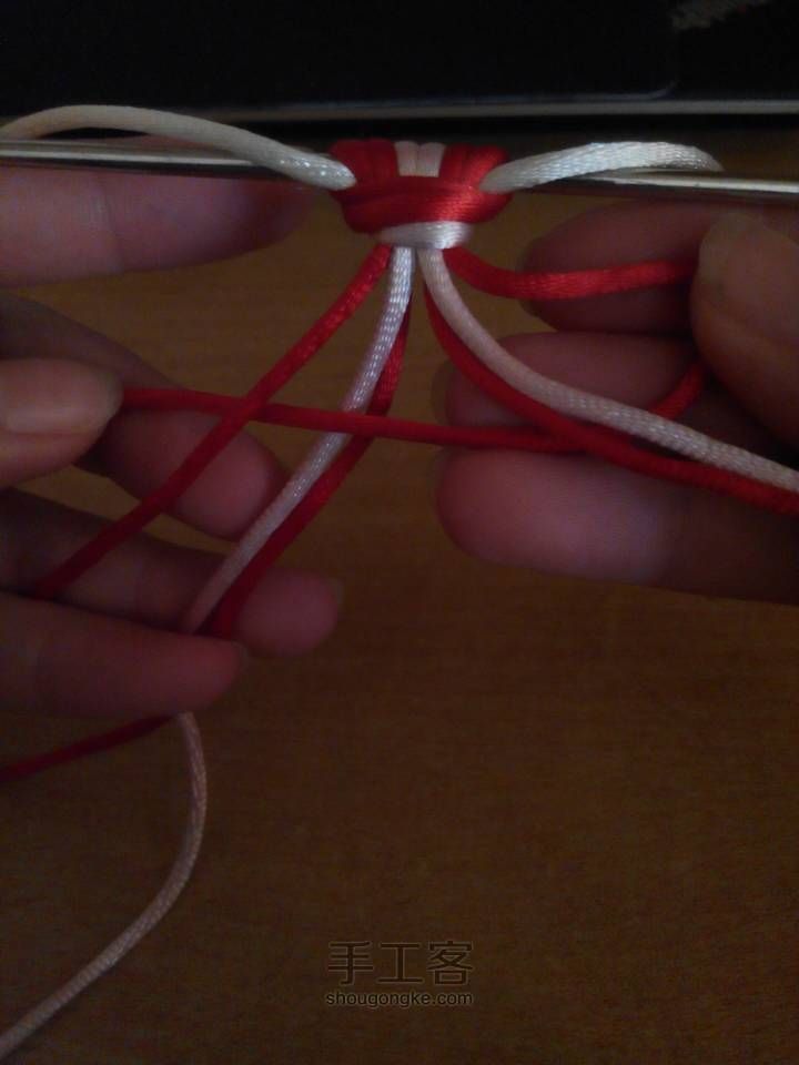 心形编织手链制作教程 第10步