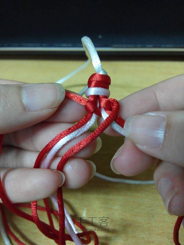 心形编织手链制作教程 第17步