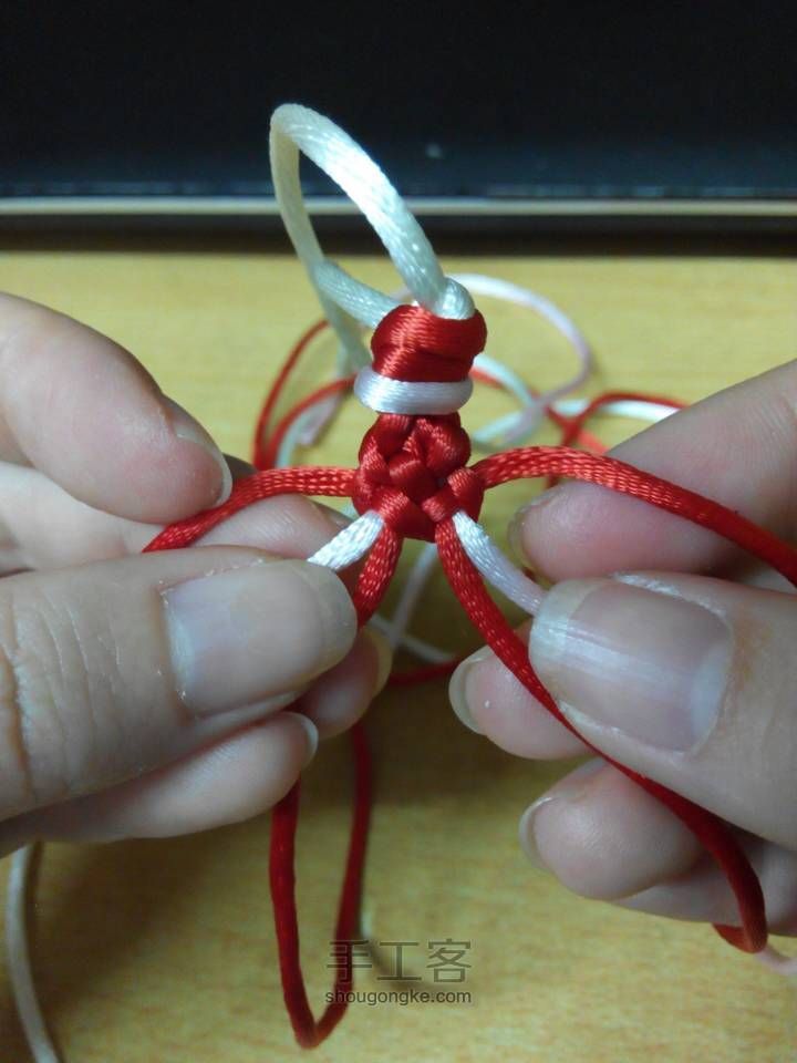 心形编织手链制作教程 第23步