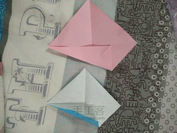 平面玫瑰 折纸教程 第3步
