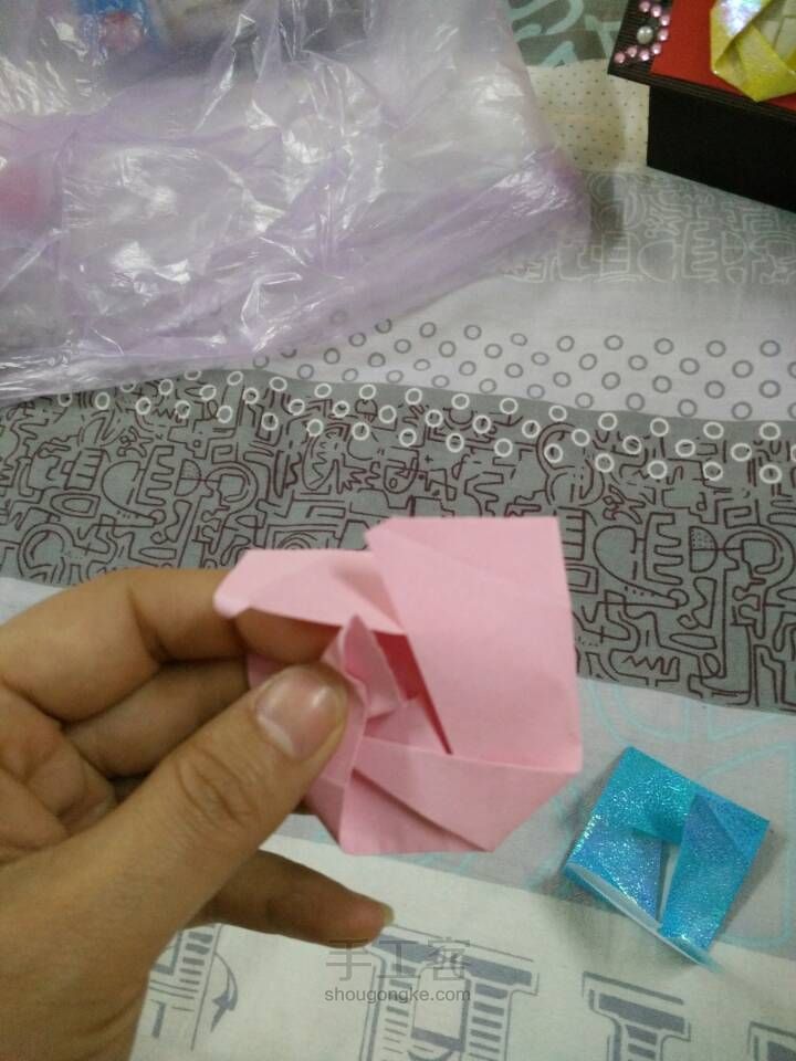 平面玫瑰 折纸教程 第10步