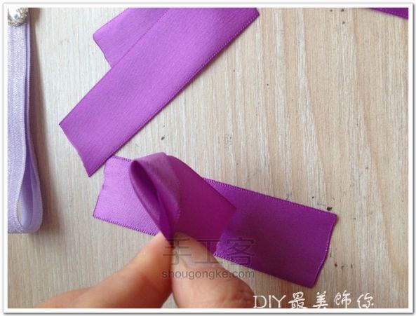 紫色双层花朵发带制作教程 第2步