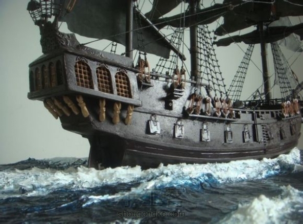 分享了一篇教程：古帆船制作—黑珍珠号[模型]

历经四个月，终于完成了！！
自己鼓掌, 聊以自慰~~ 第3张