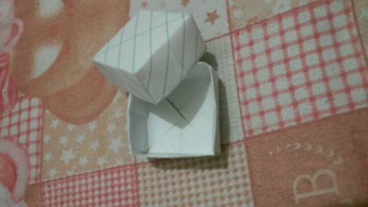 可耐滴小盒子 折纸教程 第12步