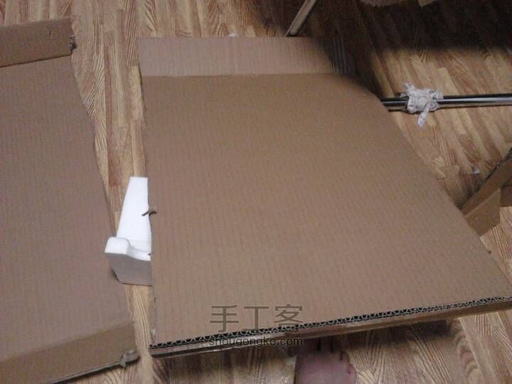 废旧大纸箱 变简易电脑桌 全过程 第5步