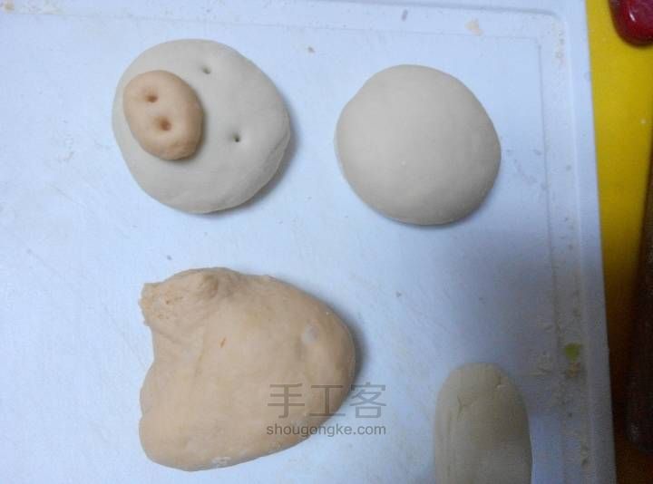 小猪宝宝馒头 第3步