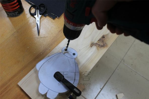 【在家就能DIY的线锯作品】超简单的木工暖大白制作 第8步