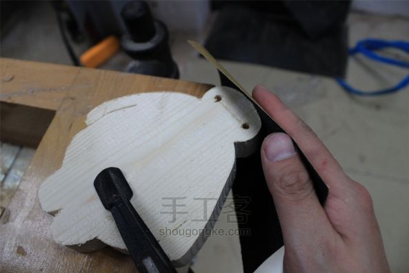【在家就能DIY的线锯作品】超简单的木工暖大白制作 第11步