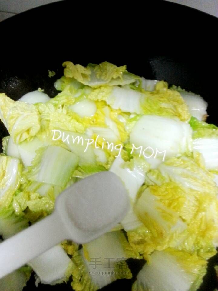 【Dumpling MOM】春季鲜汤之白菜粉丝虾汤 第4步