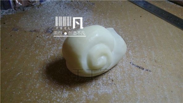 【非凡工作室】做一只萌萌的蜗牛象牙果手作 第4步
