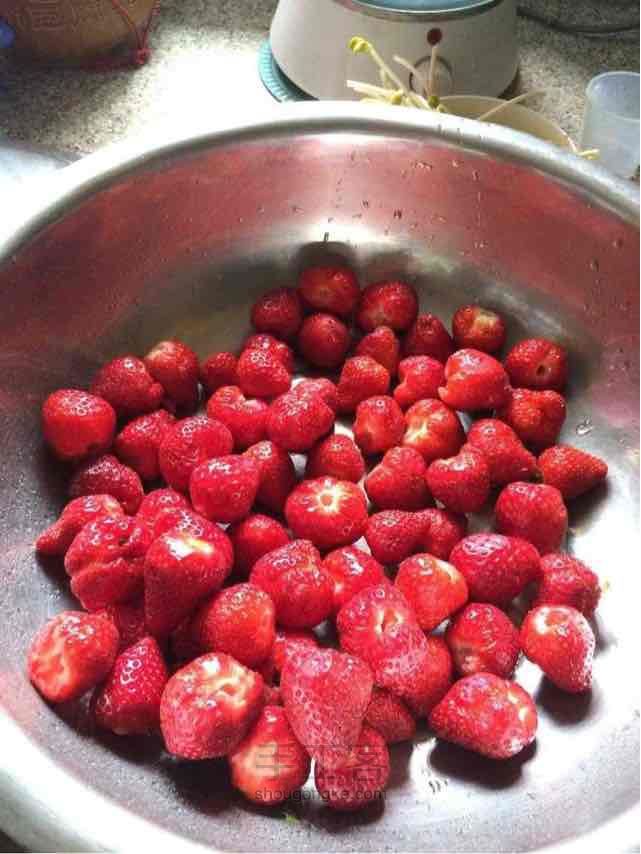 自制草莓酱🍓 第1步