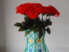 立体绣简单美花瓶